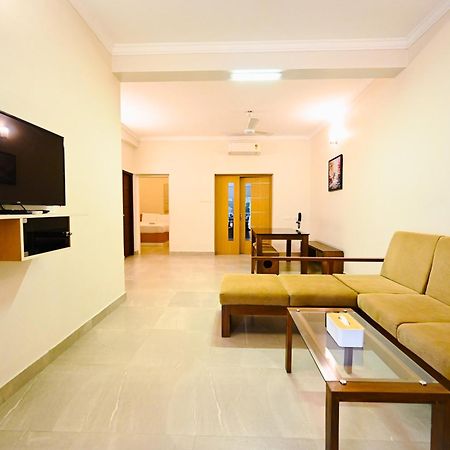 Castilo Inn Hotel Apartments Kochi Exterior photo